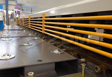 球面工作臺(tái).jpg 球面工作臺(tái).jpg